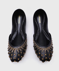 Black khussa