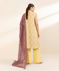 3 Piece - Embroidered Lawn Suit
