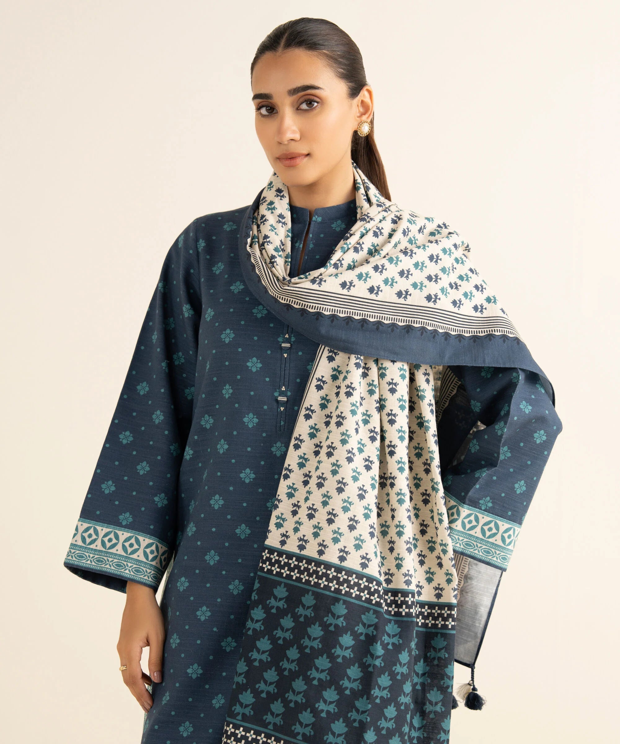 2 Piece - Printed Khaddar Suit
