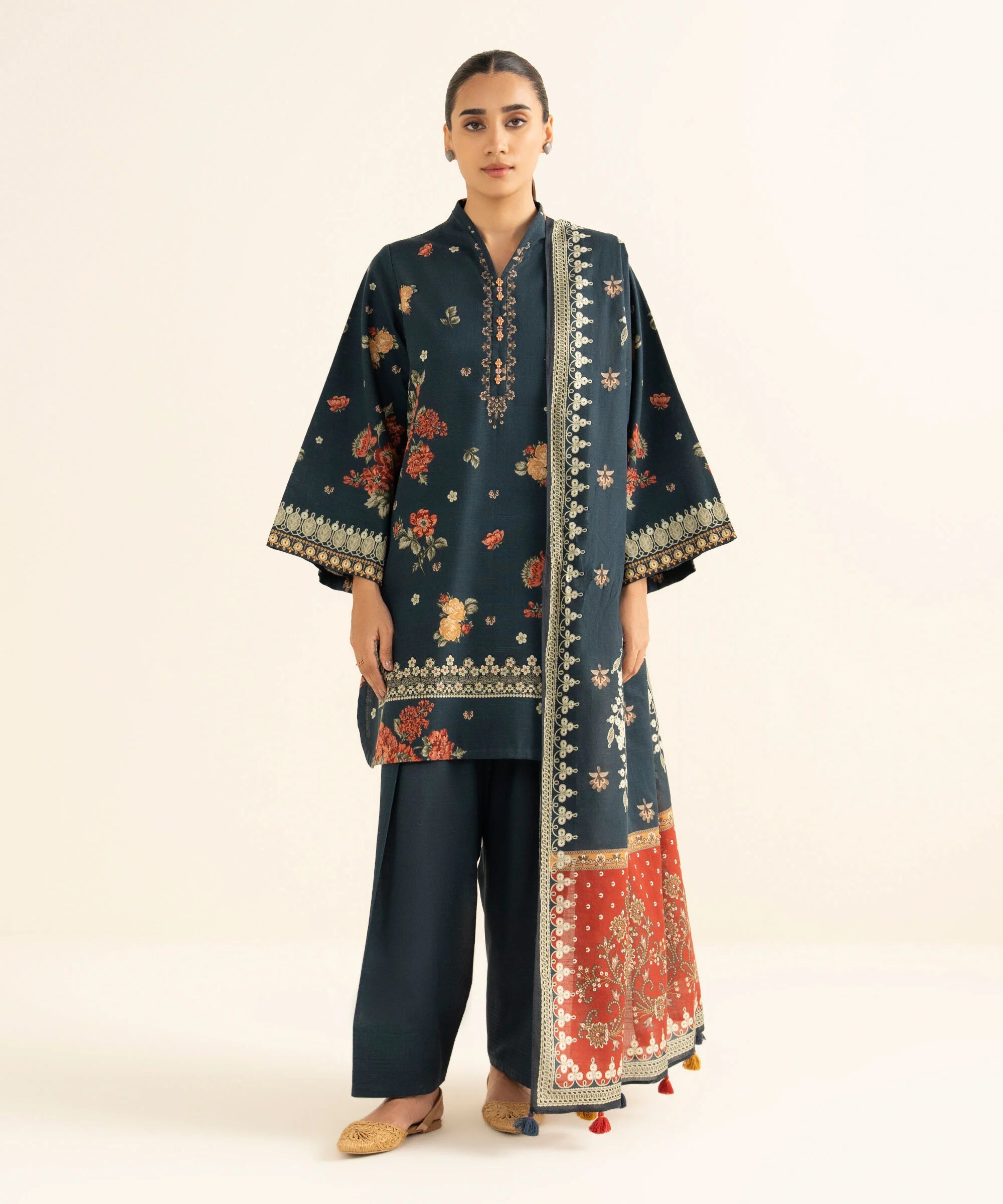 3 Piece - Printed Light Khaddar Suit