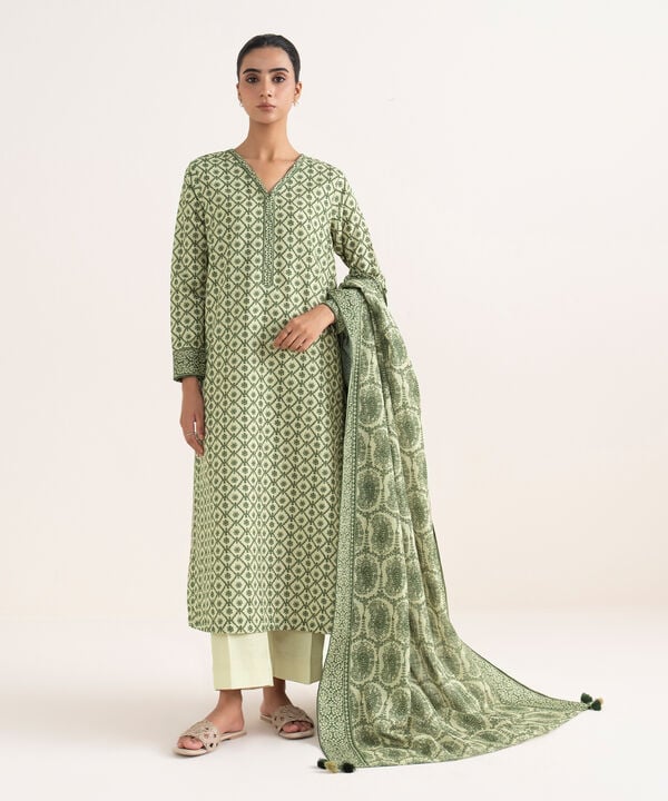 3 Piece - Printed Light Khaddar Suit