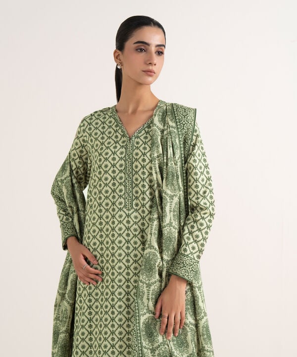 3 Piece - Printed Light Khaddar Suit
