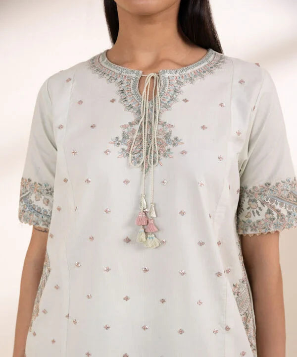 3 Piece - Embroidered Lawn Suit