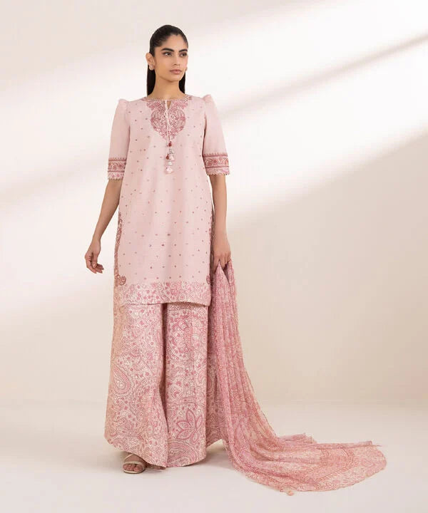 3 Piece - Embroidered Lawn Suit