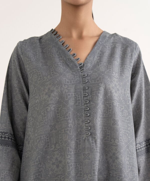 3 Piece - Printed Light Khaddar Suit