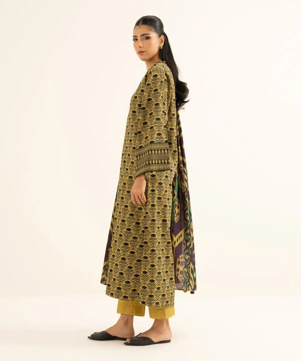 3 Piece - Printed Khaddar Suit