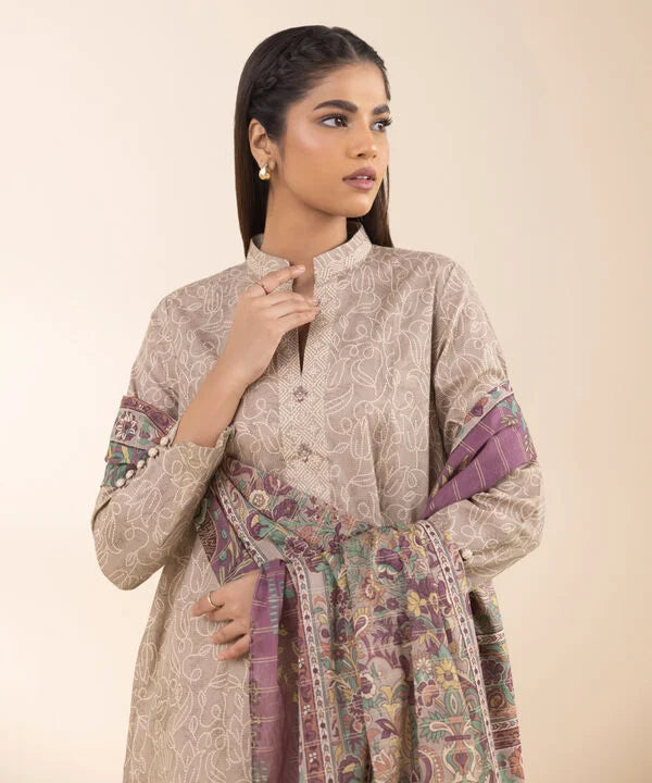 3 Piece - Printed Zari Lawn Suit