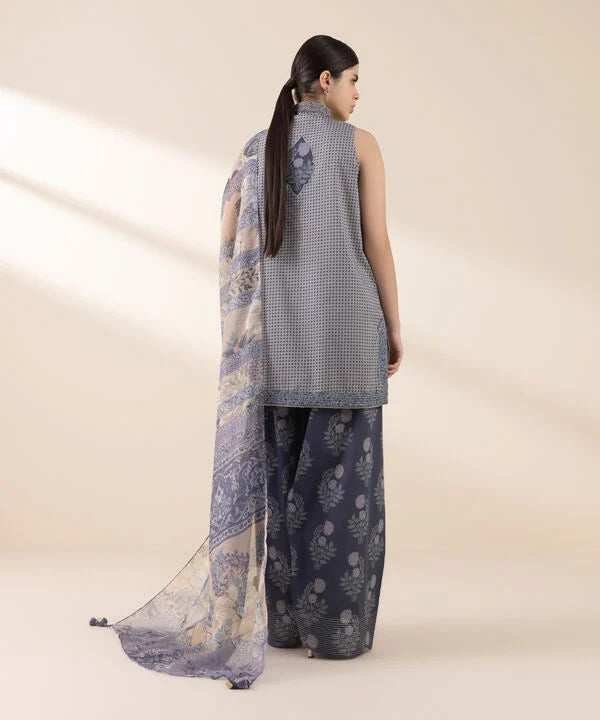 3 Piece - Embroidered Lawn Suit