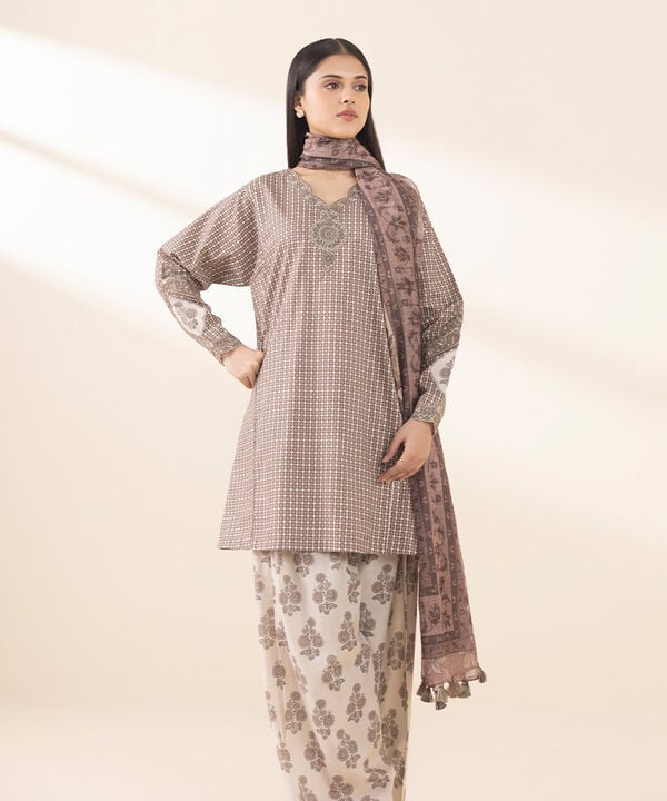 3 Piece - Embroidered Lawn Suit