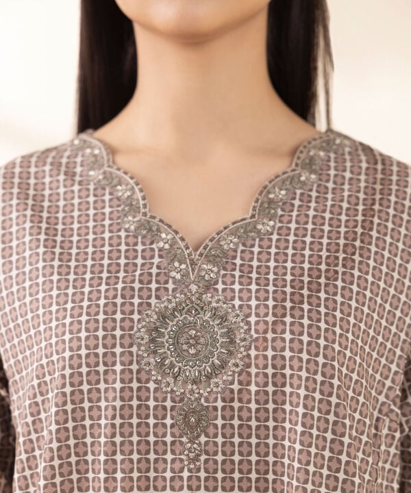 3 Piece - Embroidered Lawn Suit