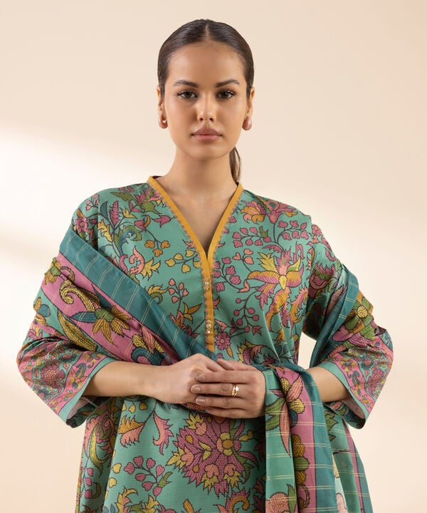 3 Piece - Printed Zari Lawn Suit