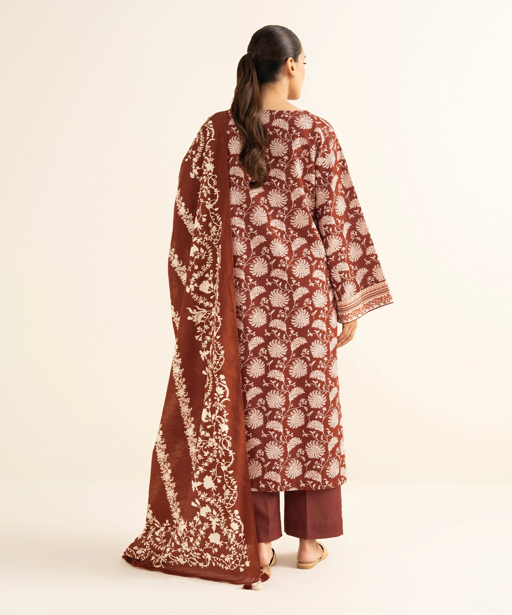 3 Piece - Printed Light Khaddar Suit