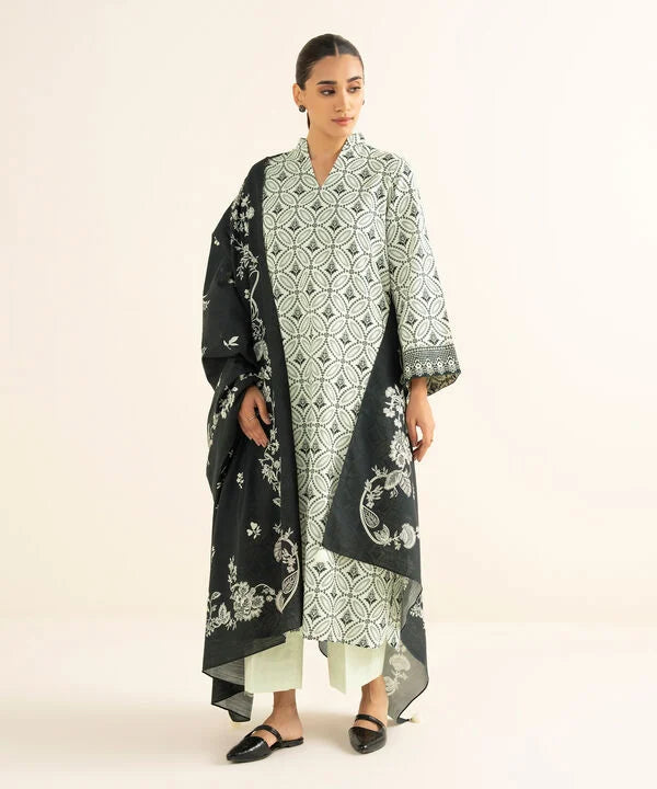 3 Piece - Printed Light Khaddar Suit