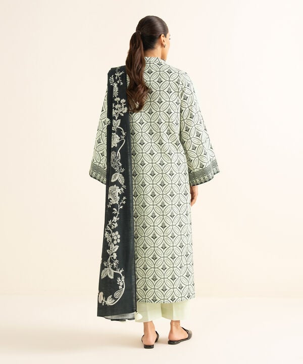 3 Piece - Printed Light Khaddar Suit