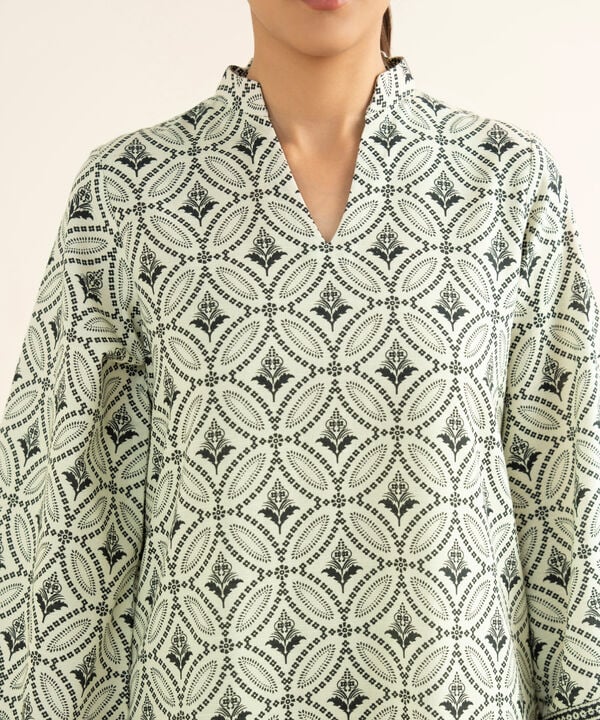 3 Piece - Printed Light Khaddar Suit