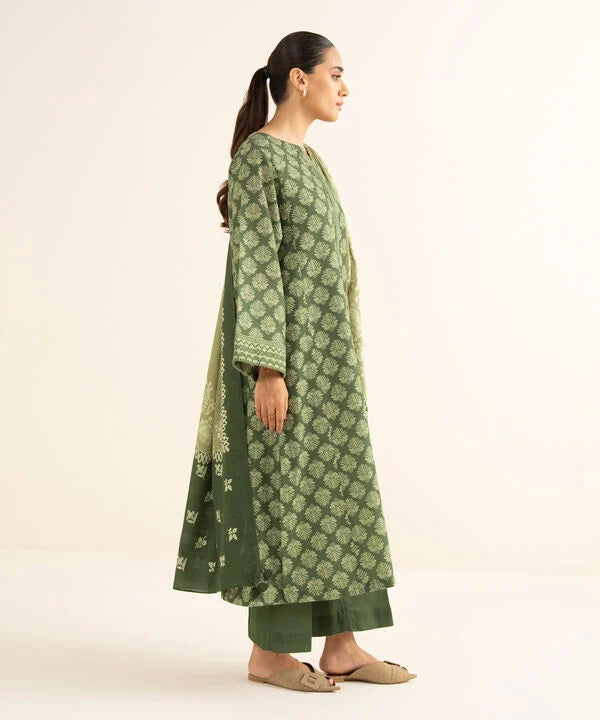 3 Piece - Printed Light Khaddar Suit