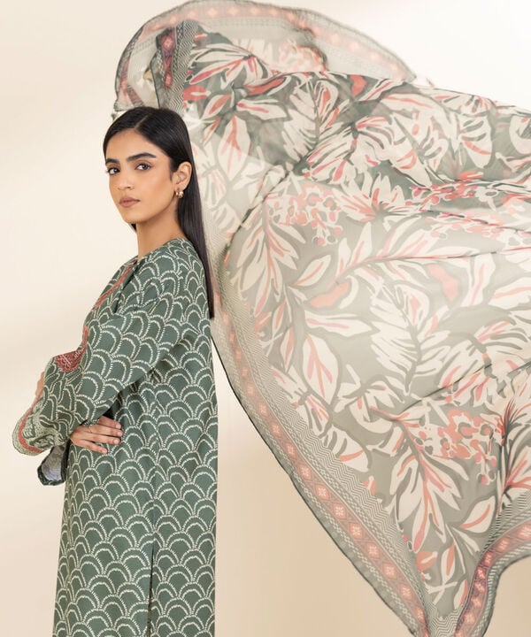 3 Piece - Embroidered Lawn Suit