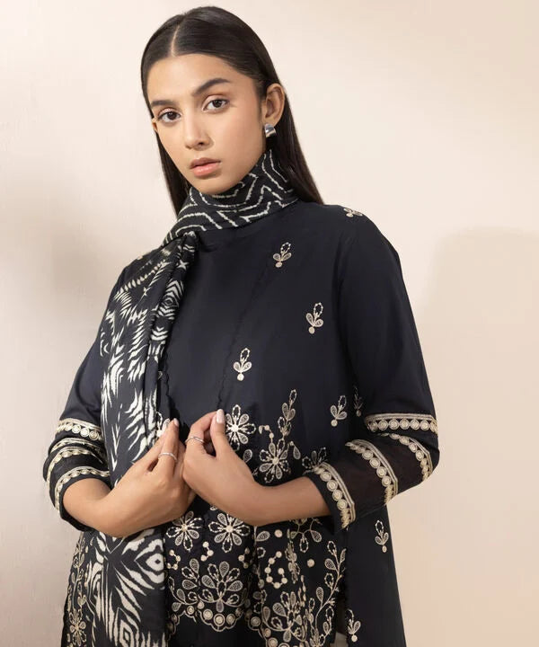 3 Piece - Embroidered Lawn Suit