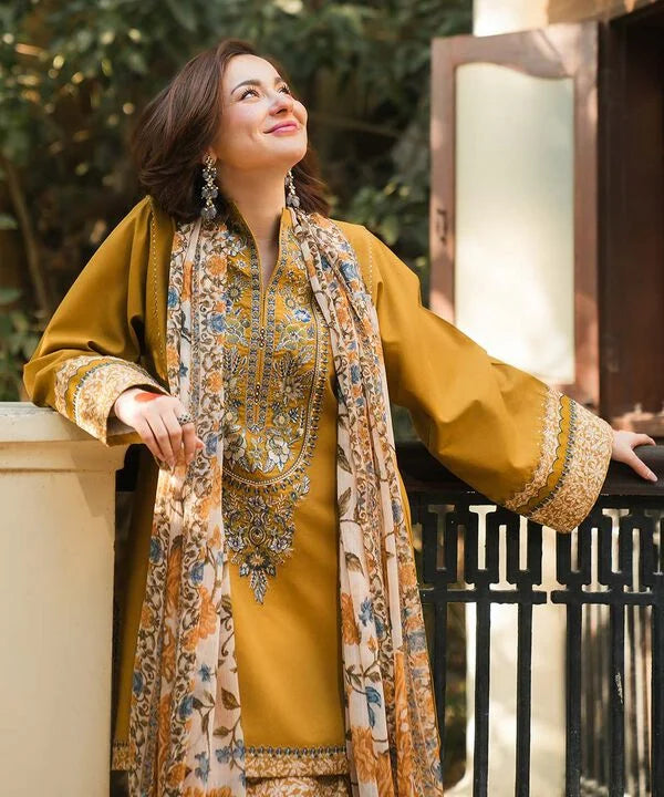 3 Piece - Embroidered Lawn Suit