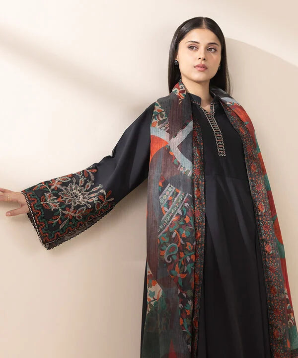 3 Piece - Embroidered Lawn Suit