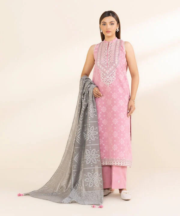 3 Piece - Embroidered Jacquard Suit