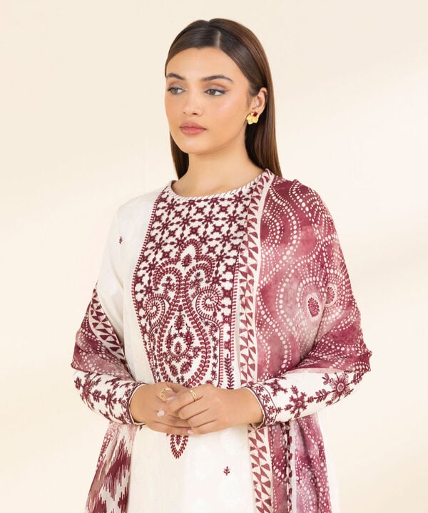 3 Piece - Embroidered Jacquard Suit