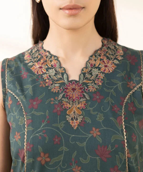 3 Piece - Embroidered Lawn Suit