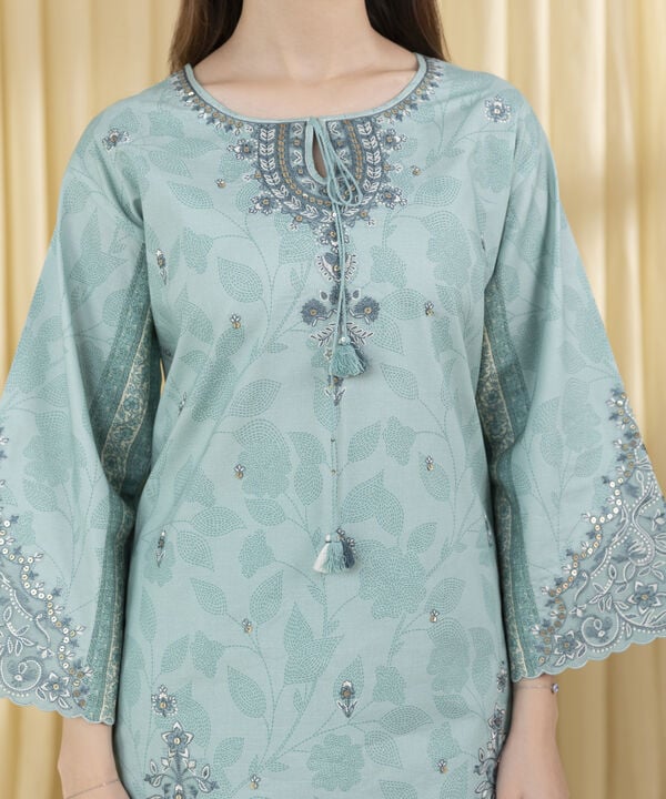 3 Piece - Embroidered Lawn Suit