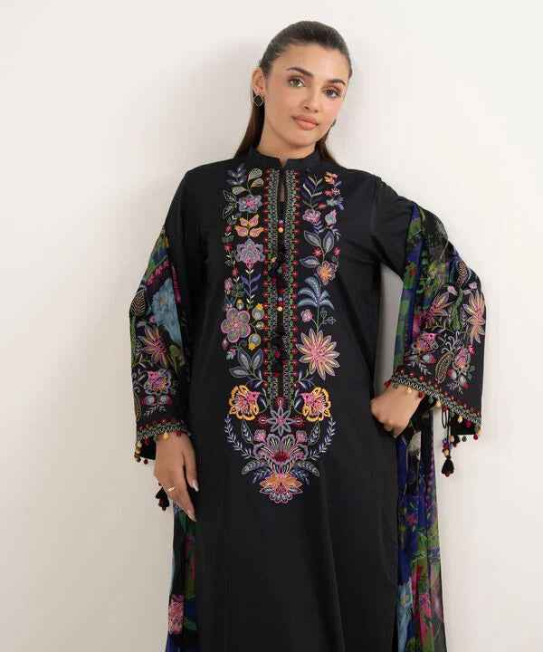 3 Piece - Embroidered Lawn Suit