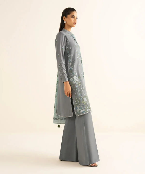 3 Piece - Embroidered Light Khaddar Suit