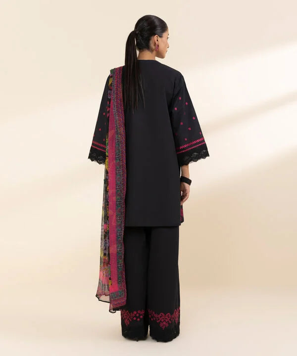 3 Piece - Embroidered Lawn Suit