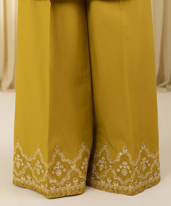 3 Piece - Embroidered Zari Lawn Suit