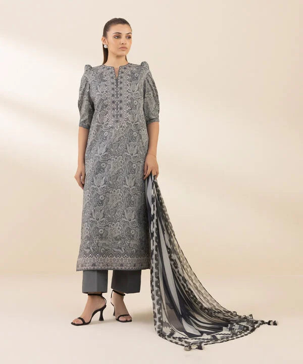 3 Piece - Embroidered Lawn Suit