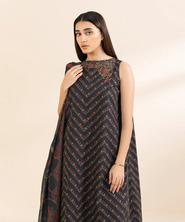 3 Piece - Embroidered Lawn Suit