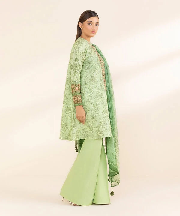 3 Piece - Embroidered Lawn Suit