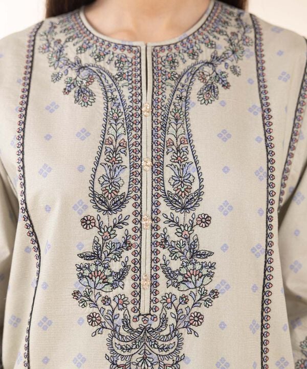 3 Piece - Embroidered Zari Lawn Suit