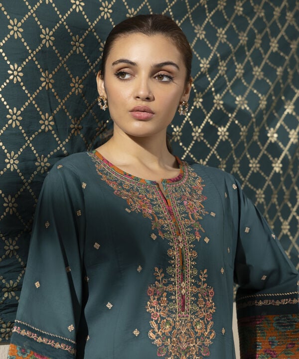 3 Piece - Embroidered Lawn Suit