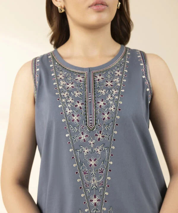 3 Piece - Embroidered Lawn Suit