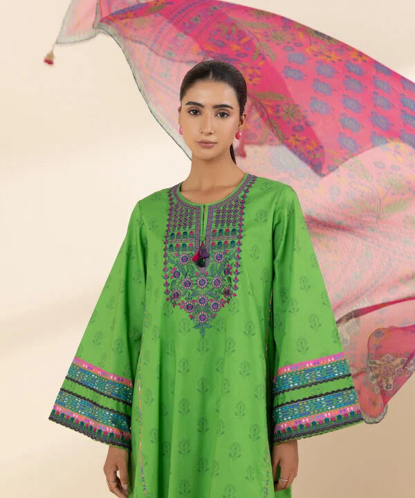 3 Piece - Embroidered Lawn Suit