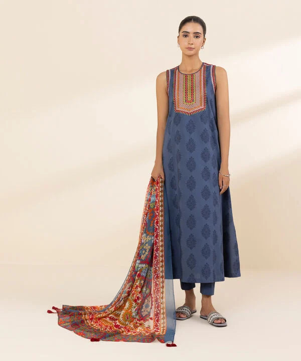 3 Piece - Embroidered Lawn Suit