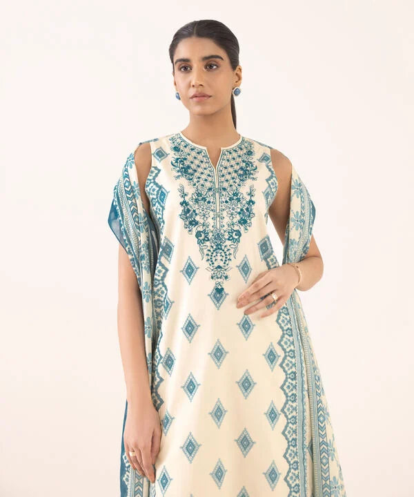 3 Piece - Embroidered Lawn Suit