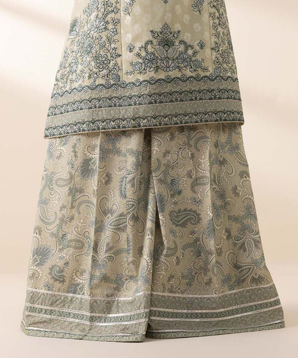 3 Piece - Embroidered Jacquard Suit