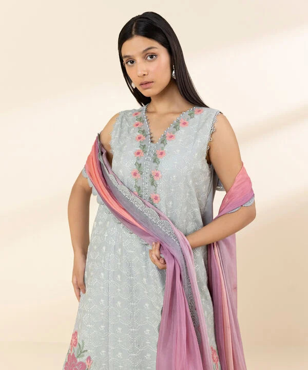 3 Piece - Embroidered Lawn Suit