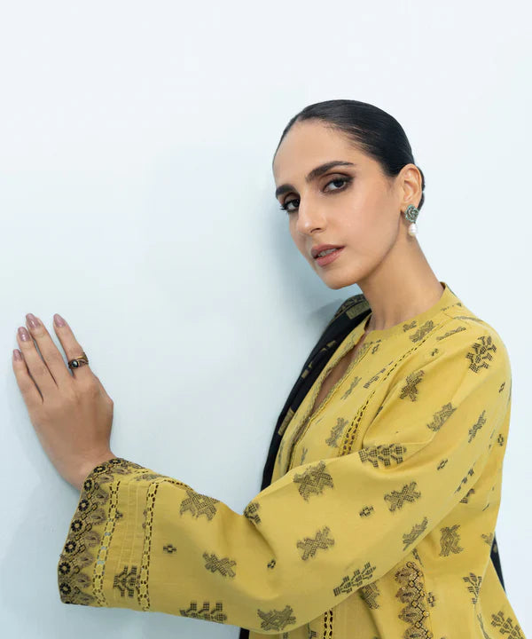 3 Piece - Embroidered Jacquard Suit