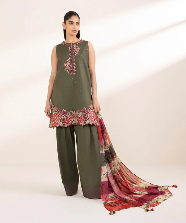 3 Piece - Embroidered Lawn Suit