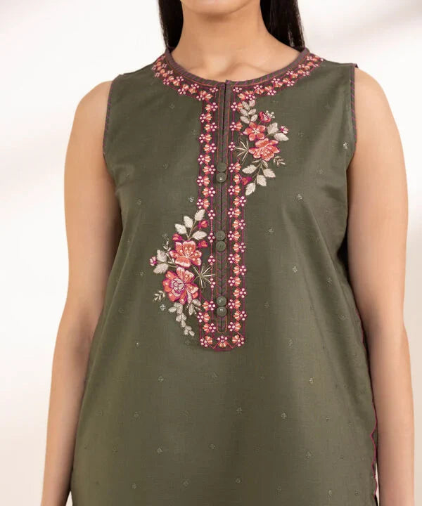 3 Piece - Embroidered Lawn Suit