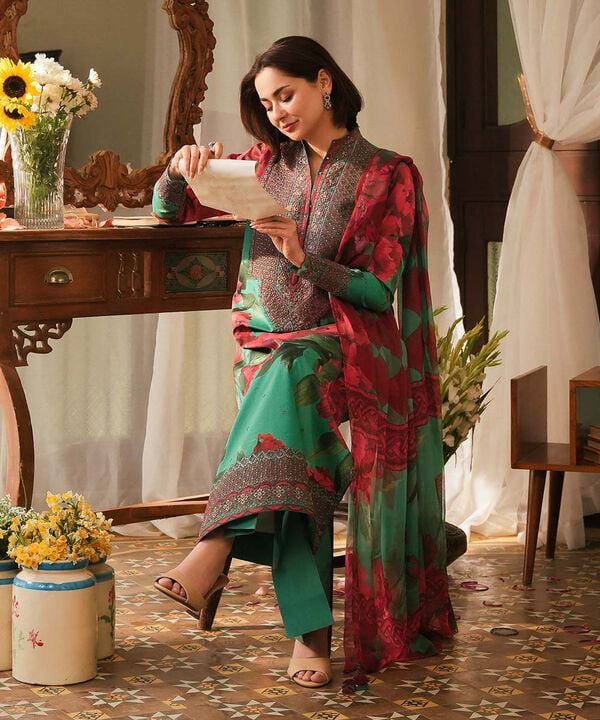 3 Piece - Embroidered Lawn Suit