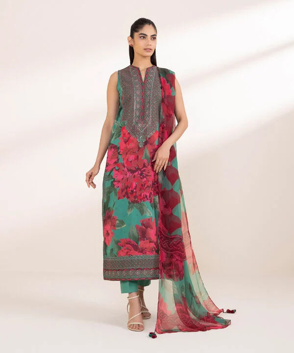 3 Piece - Embroidered Lawn Suit