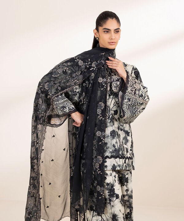 3 Piece - Embroidered Crosshatch Suit