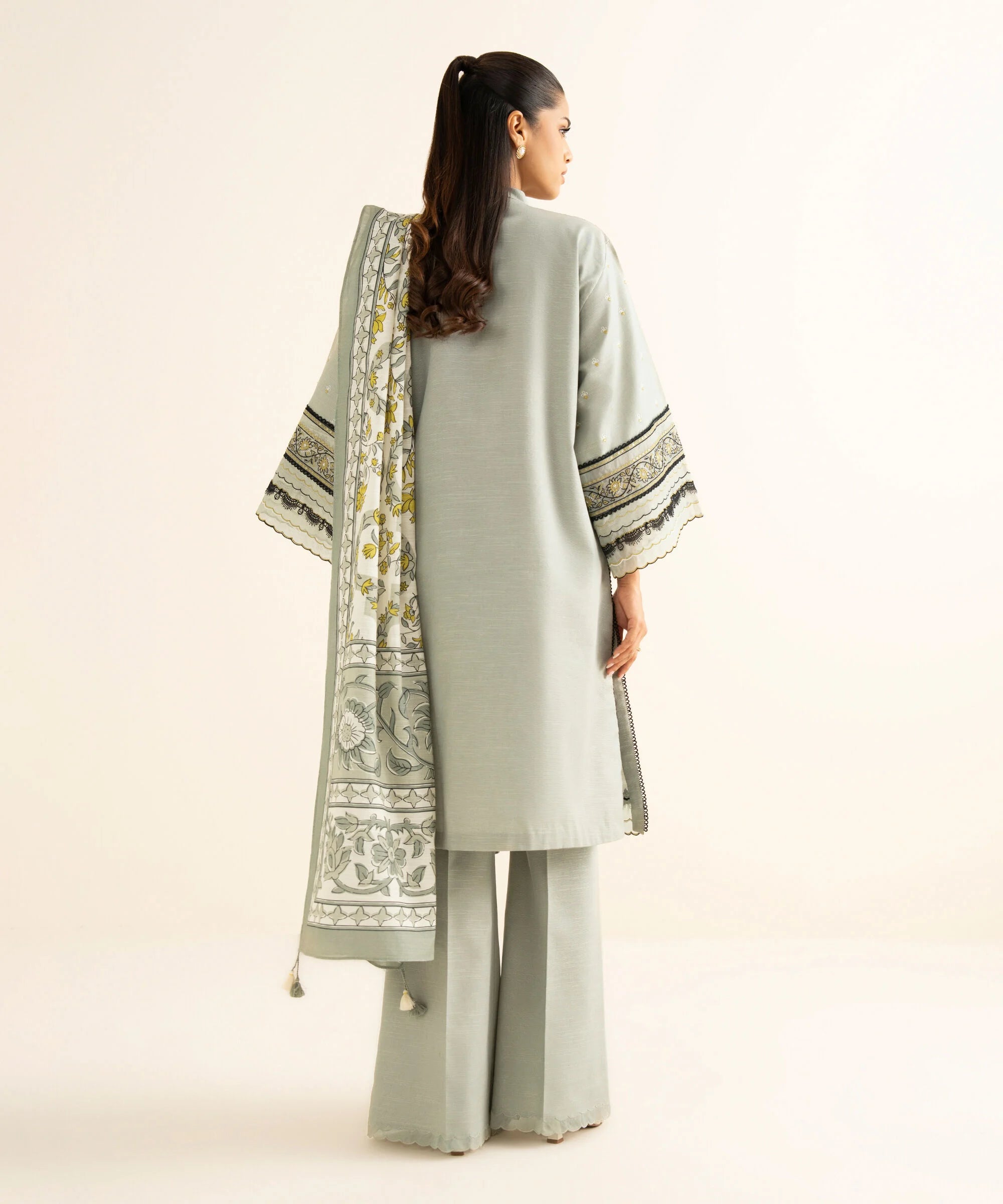 3 Piece - Embroidered Light Khaddar Suit